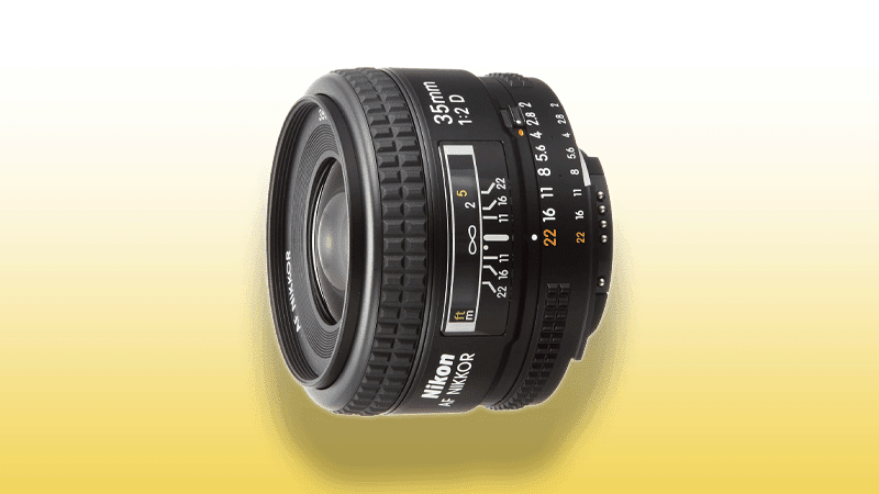 Nikon 35mm f 2D AF Nikkor Lens