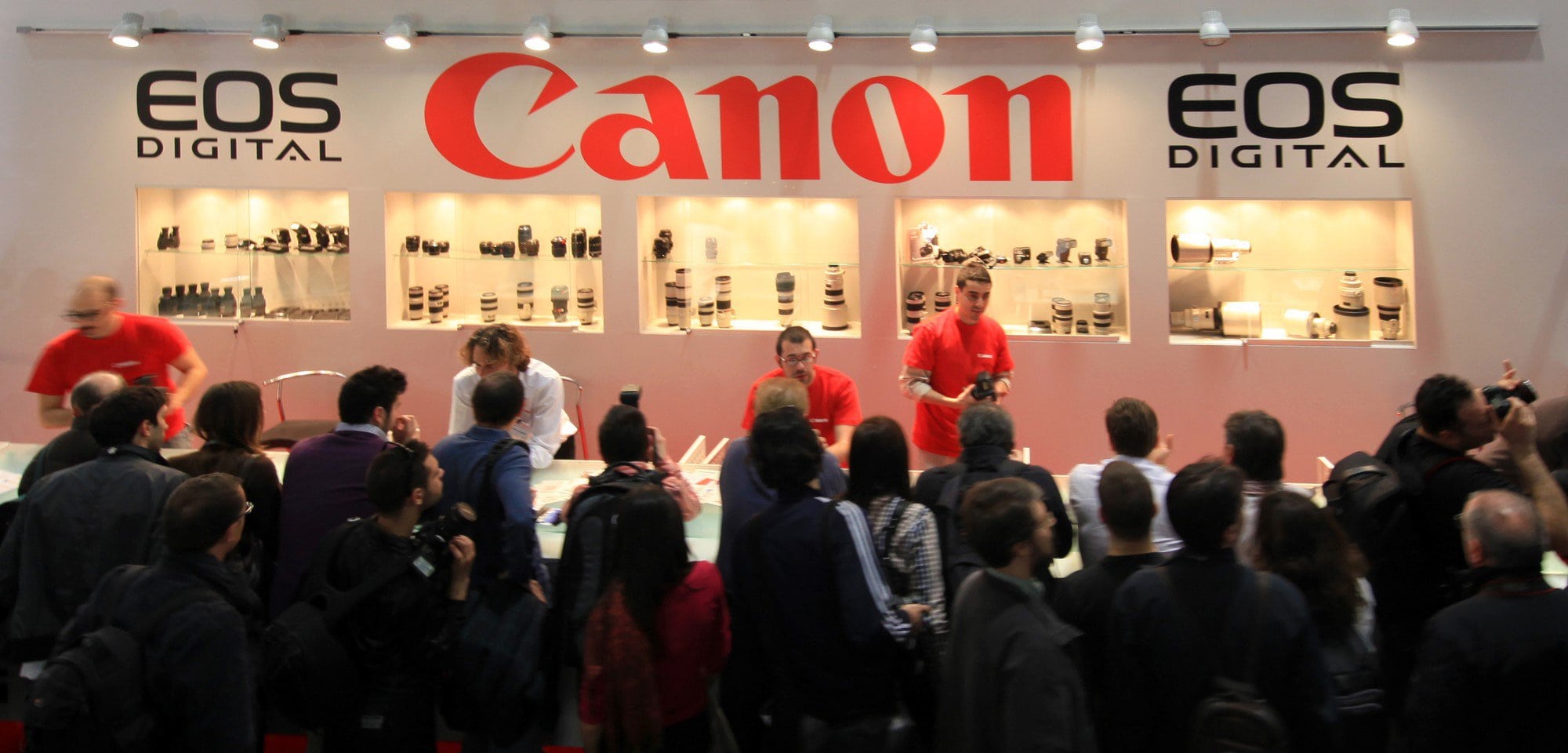 Best Canon Cameras in 2024 Beginners to Professional
